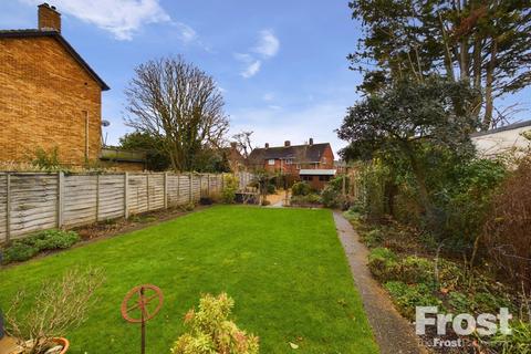 3 bedroom terraced house for sale, Cambria Gardens, Stanwell, Middlesex, TW19