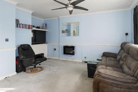 1 bedroom apartment for sale, New Road, Littlehampton BN17