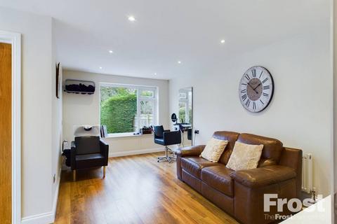 23 Wharf Road, Wraysbury, Staines-upon-thames, TW19 5JQ