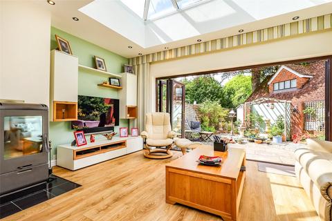 4 bedroom end of terrace house for sale, Headley Road, Liphook, Hampshire, GU30