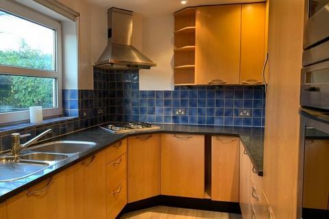 3 bedroom terraced house to rent, Arran Mews, Ealing, London