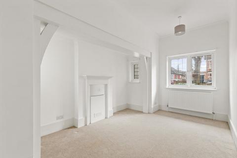 2 bedroom flat to rent, Julian Road, Folkestone, CT19