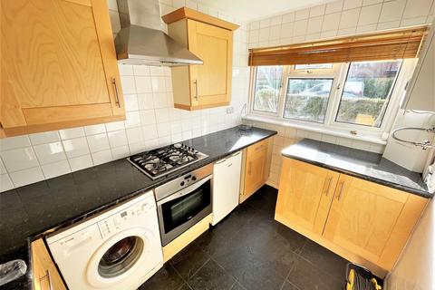 1 bedroom flat to rent, Churchfields, London E18