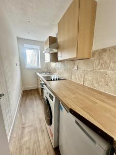 1 bedroom flat to rent, Forest Park Place (2/1), Dundee,