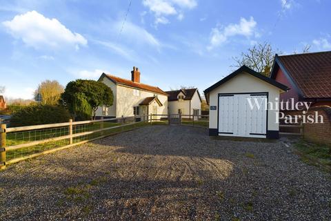 4 bedroom cottage for sale, Winfarthing Road, Shelfanger