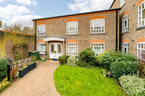 1 bedroom terraced house for sale, Milliners Court, Lattimore Road, St. Albans, Hertfordshire, AL1