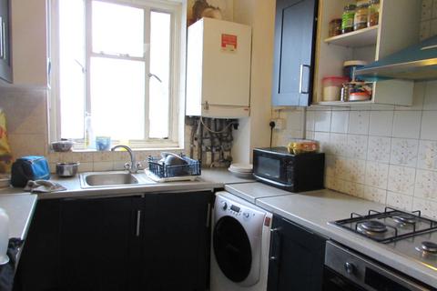 4 bedroom maisonette to rent, Station Road, Harrow, HA1