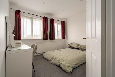 5 Greenacres, Oxted, RH8 0PA