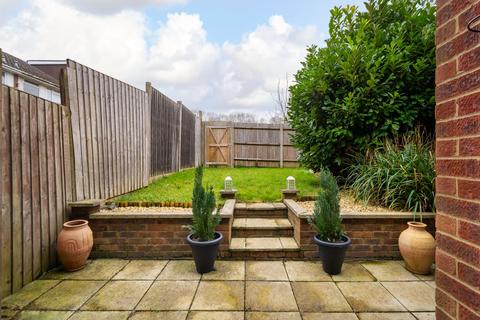 5 Greenacres, Oxted, RH8 0PA