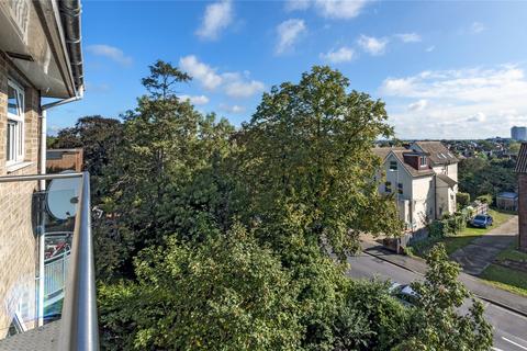 26 Ash Tree Close, Surbiton, KT6 5BQ