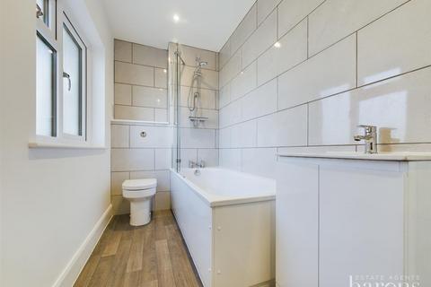 331 Abbey Road, Popley, Basingstoke, RG24 9EH