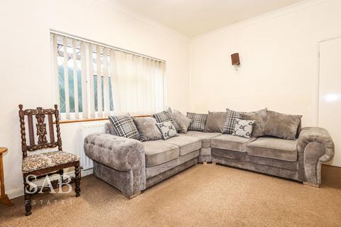 3 bedroom detached bungalow to rent, Charville Lane, Hayes, UB4