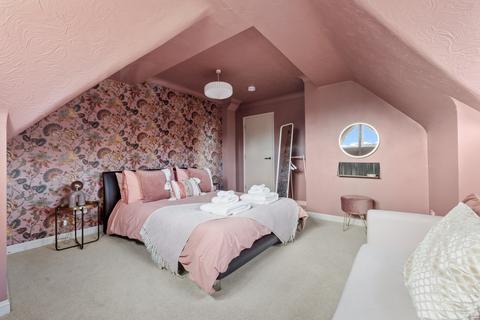 2 bedroom penthouse for sale, Weymouth, Dorset