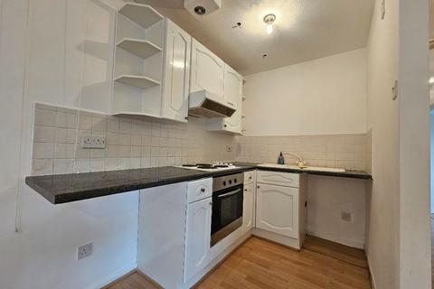 2 bedroom apartment to rent, Bridgeman House, Farnworth, Bolton, BL4