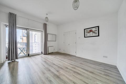 2 bedroom apartment for sale, Fishguard Way, London