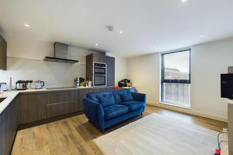 2 bedroom apartment for sale, One The Brayford, Lincoln