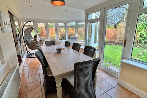 34 Camelot Way, Northampton, NN5 4BG