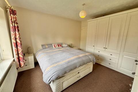 34 Camelot Way, Northampton, NN5 4BG