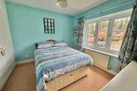 34 Camelot Way, Northampton, NN5 4BG