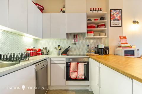 2 bedroom maisonette for sale, Carysfort Road, Red Square, N16