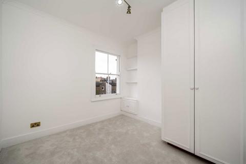 2 bedroom flat to rent, Tournay Road, London SW6