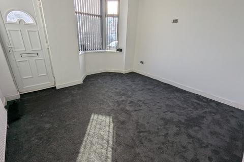 2 bedroom end of terrace house for sale, Queen Street, Swinton