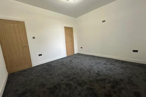 2 bedroom end of terrace house for sale, Queen Street, Swinton