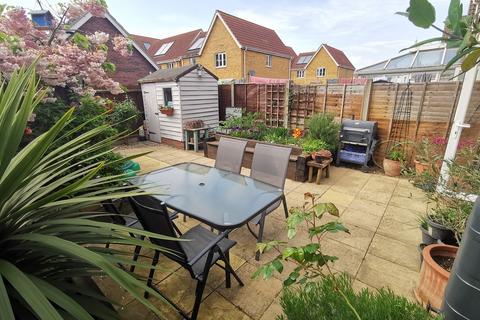 20 Bullfinch Drive, Harleston, IP20 9FB