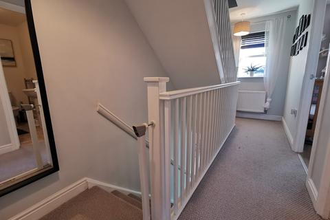 20 Bullfinch Drive, Harleston, IP20 9FB