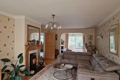 3 bedroom chalet for sale, The Street, Alburgh