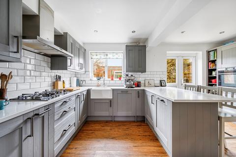 6 Old Twelve Close, London, W7 1JA