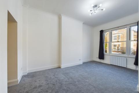 Studio to rent, Ravensbourne Road, Bromley, Kent, BR1