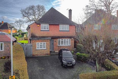 42 Raisins Hill, Pinner, HA5 2BS