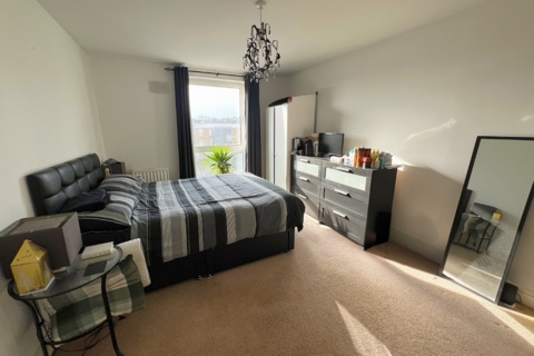 2 bedroom apartment for sale, Canal Road, Gravesend DA12