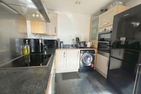 42, Venture Court Canal Road, Gravesend, DA12 2AT