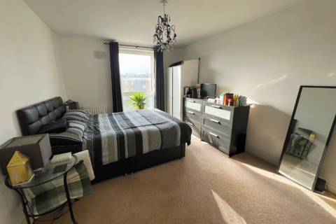 42, Venture Court Canal Road, Gravesend, DA12 2AT