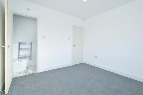 63 Ashwood, Stoke-on-trent, ST3 1DT