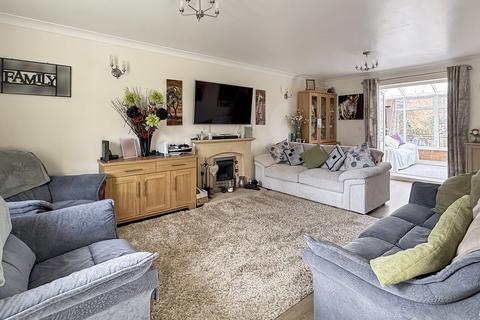 10 Bashkir Road, Westbury, BA13 3GY