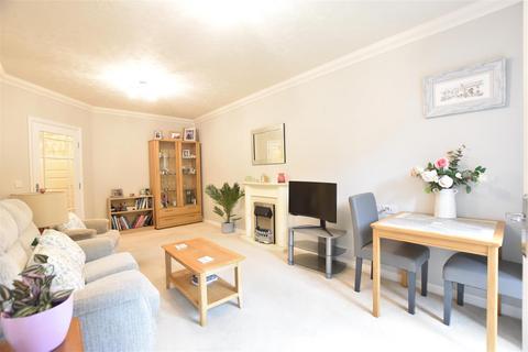 1 bedroom retirement property for sale, Leatherhead Road, Ashtead KT21