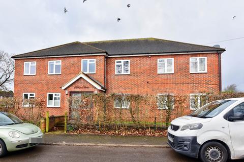 2 bedroom apartment to rent, Bridge Avenue, Cookham