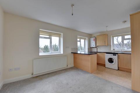 2 bedroom apartment to rent, Bridge Avenue, Cookham