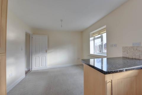 2 bedroom apartment to rent, Bridge Avenue, Cookham