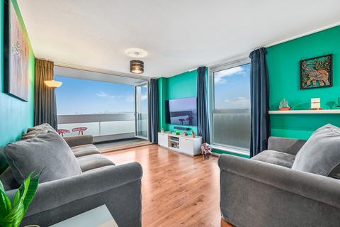 2 bedroom apartment for sale, Turnpike Link, East Croydon, CR0