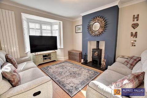 5 bedroom semi-detached house for sale, Sunniside Terrace, Cleadon