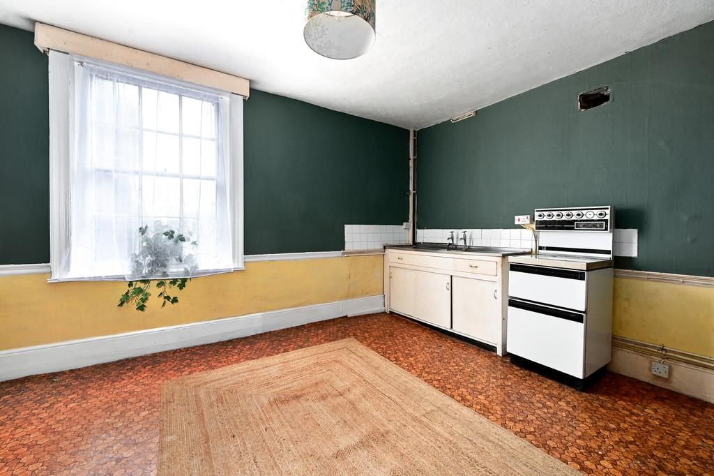 6-8 tower road tn31 (5)