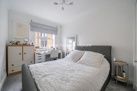 2 bedroom apartment to rent, Leathermarket Court London Bridge SE1