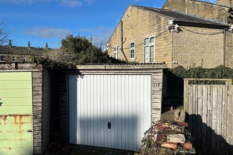 Garage for sale, Garage at Hyde Park, King Cross, Halifax