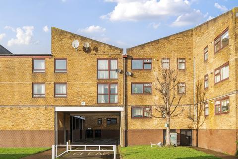 2 bedroom apartment for sale, Maskell Road, London