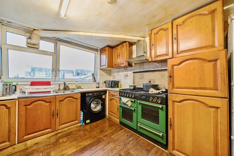 2 bedroom apartment for sale, Maskell Road, London