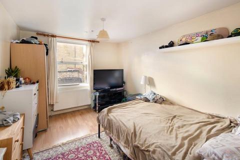 2 bedroom flat for sale, Mount Pleasant Lane, Upper Clapton, London, E5